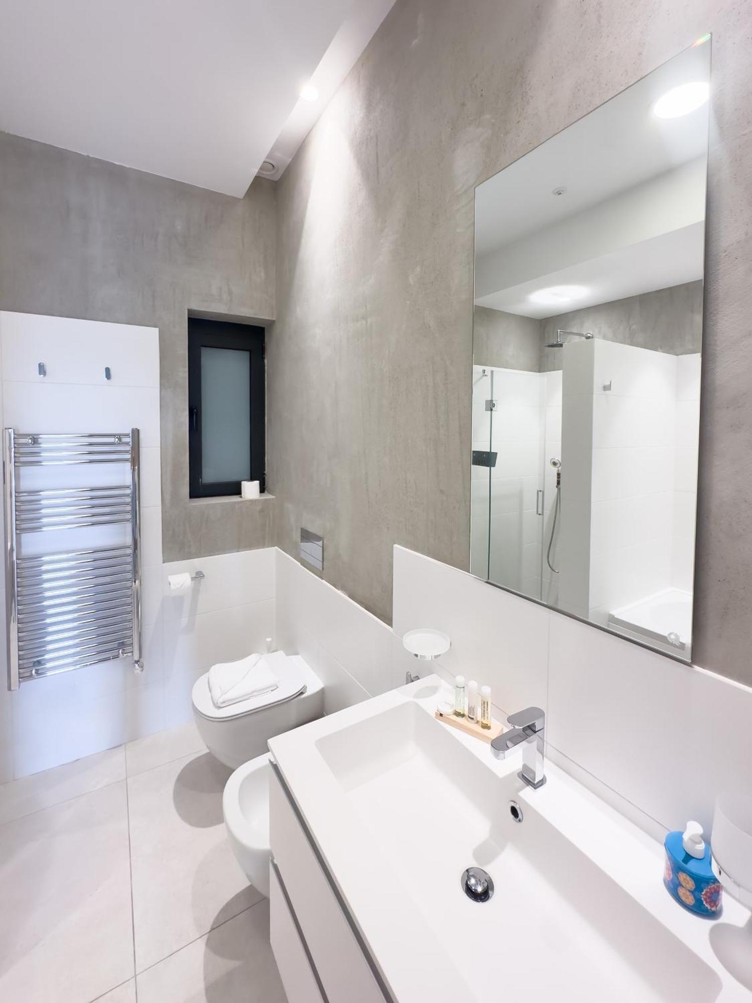 Modern Apartment In The Center Of St Julians By Arcobnb San Ġiljan Buitenkant foto