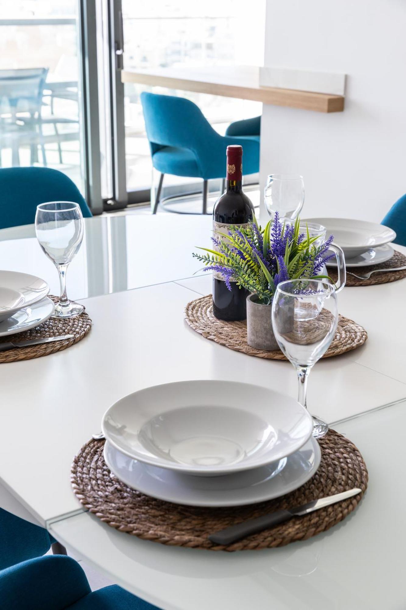 Modern Apartment In The Center Of St Julians By Arcobnb San Ġiljan Buitenkant foto