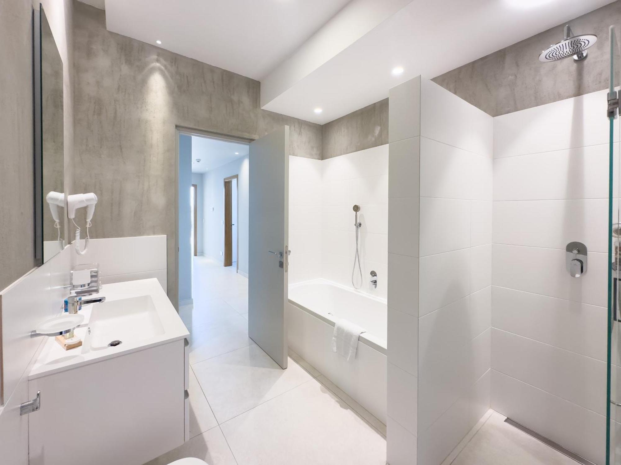 Modern Apartment In The Center Of St Julians By Arcobnb San Ġiljan Buitenkant foto